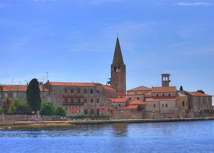 Vikendica In With Swimming Pool *